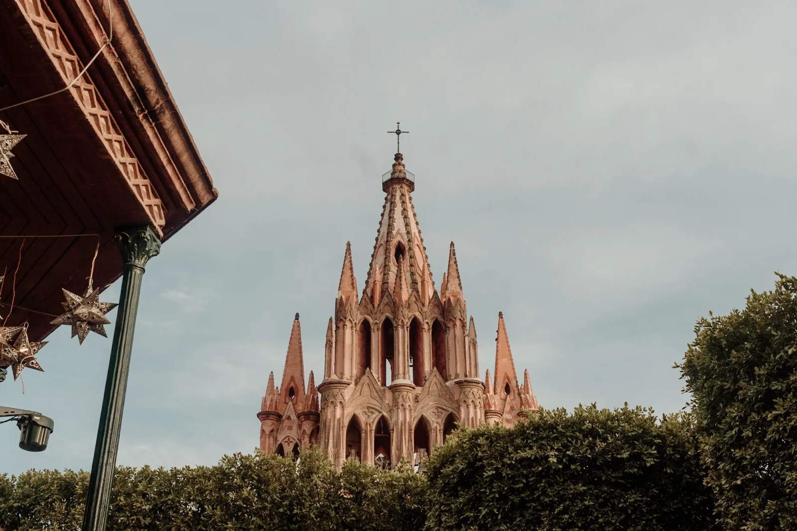 Tour de Arquitectura Virreinal y Galerías en San Miguel de Allende